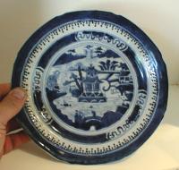 Antique Nanking Chinese porcelian blue and white plate