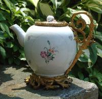 Antique 18th Century Chinese Export Porcelain Teapot