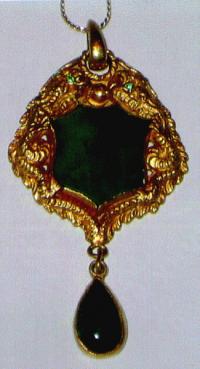 Chinese Jade and Gold Pendant