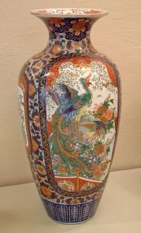 Large Antique Japanese Imari Vase
