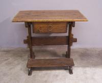 Continental pine rent table with drawer