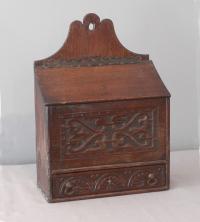 Early English oak candlebox with lidded top opening