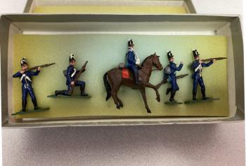 Image of Vintage set of 5 American painted lead soldiers for War of 1812