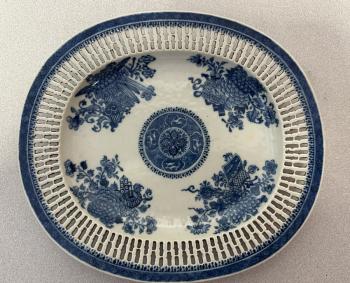 Image of Chinese Fitzhugh porcelain undertray