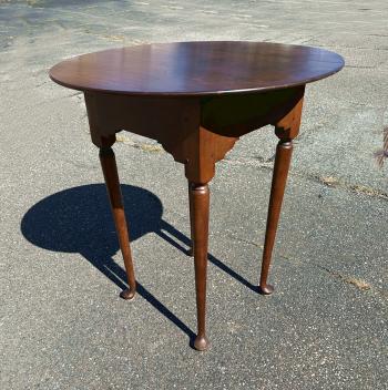 Image of Jeffrey Greene round Queen Anne style tea table in cherry