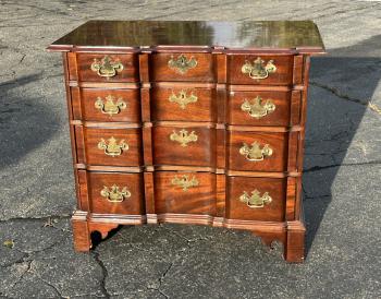 Image of Stickley block front mahogany chest on bracket feet