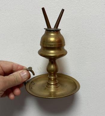 Image of 19thc brass chamber lamp