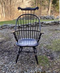 Ashlen comb back Windsor arm chair