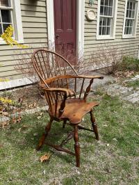 Vintage Yale University Windsor arm chair