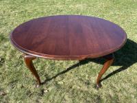 E R Buck solid pine dining table with 2 leaves