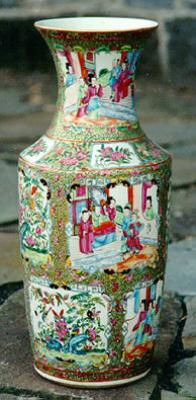 Antique Chinese export Rose Medallion tall flower vase