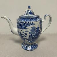 Staffordshire blue and white pearlware coffee pot c1810