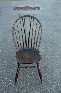 Wallace Nutting comb back Windsor chair