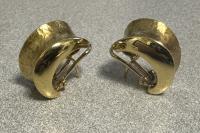 Pair of Italian modern 18k yellow gold earrings c1970