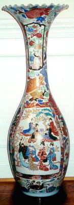 Antique Meiji Period Japanese Porcelain Vase