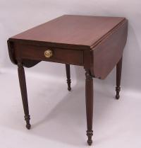 American Federal mahogany Pembroke table c1790