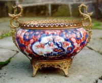 Large Japanese Imari vase compote with bronze mounts c1880