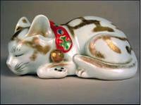 Japanese Kutani Porcelain Sleeping Cat c1890