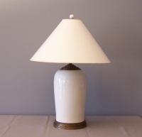 19th c.Chinese blanc de chine vase electrified into a lamp