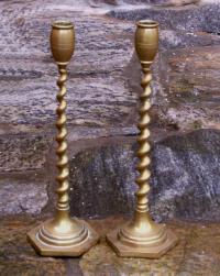 Pr of 19thc American twist brass candlesticks c1880