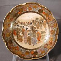 Enamelled Japanese Satsuma scalloped edge bowl Meiji c1900