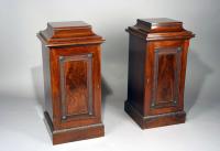 Pair of English Victorian mahogany freestanding pedestals