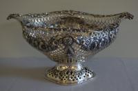 Sterling silver fruit bowl Goldsmiths Silversmiths Company  c1905
