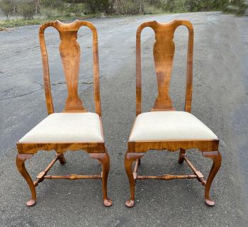 Image of Pair of D R Dimes tiger maple chairs in Queen Anne style