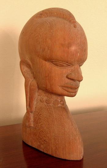 Image of African Kiganda carved head carving
