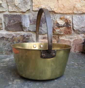Image of Heavy brass bucket or pail c1800